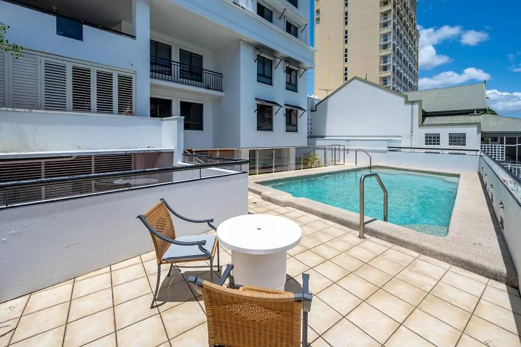 An Adorable Apartment On Abbott - Stunning Views Cairns Australien