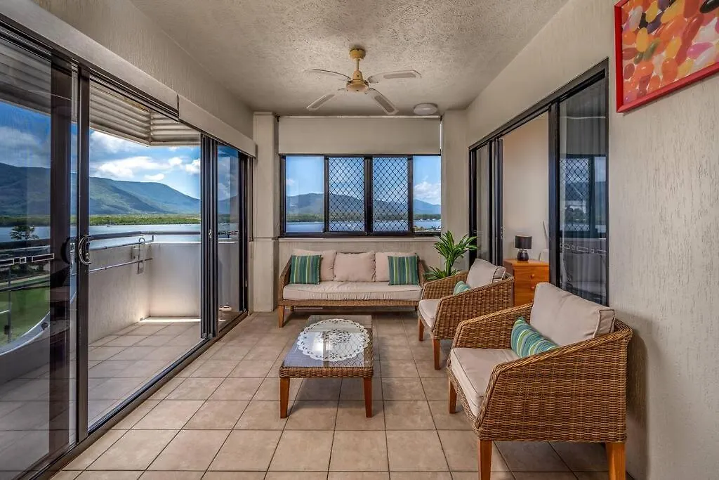 An Adorable Apartment On Abbott - Stunning Views Cairns